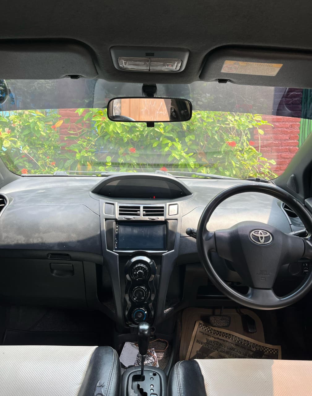Yaris S - Gambar 13